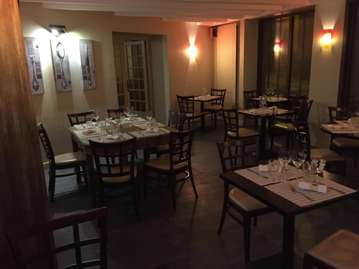 乐皮特凯瑞奎尔酒店 La Chapelle-Caro 外观 照片